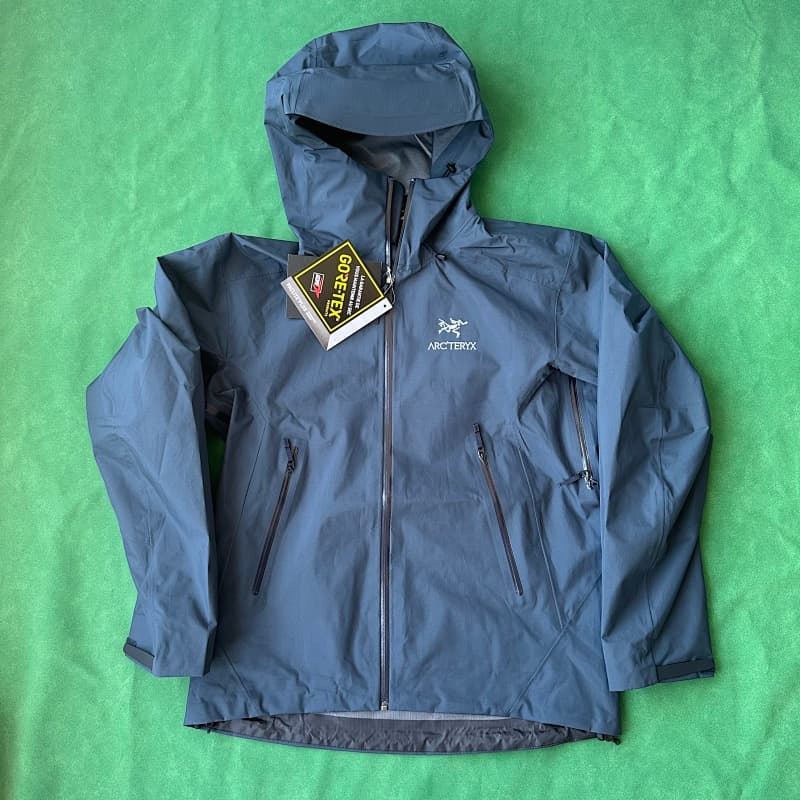 ¥250 TZ Batch RC‘TERYX BETA LT GORE-TEX Jacket-Men's 幸运蓝