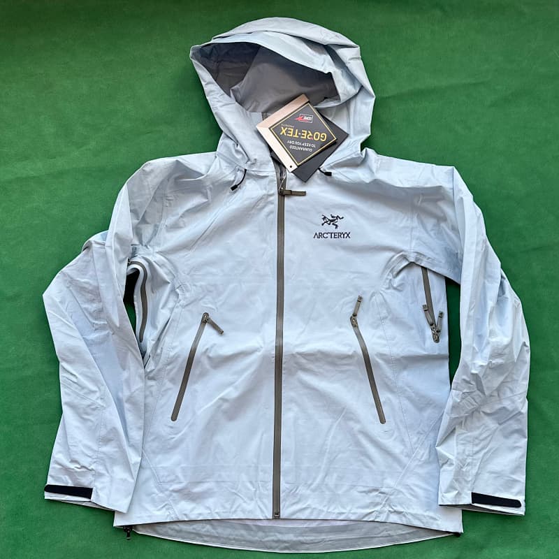 ¥250 TZ Batch RC‘TERYX BETA LT GORE-TEX Jacket-Men's