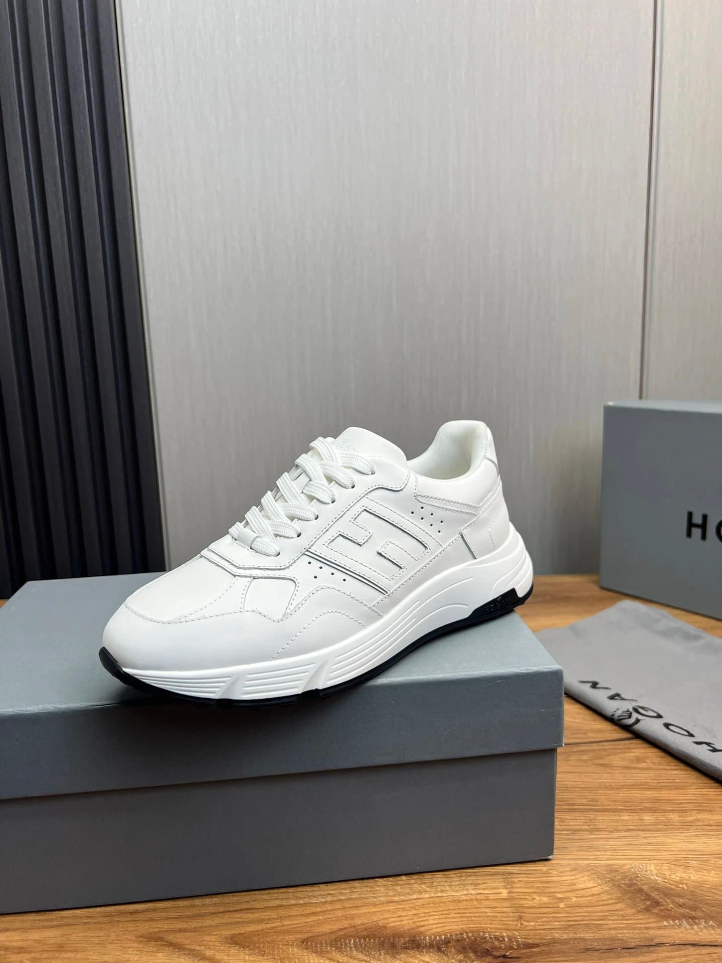 Shoes, sizes 45, 46, and 47—custom-made items are non‑returnable and non‑exchangeable.