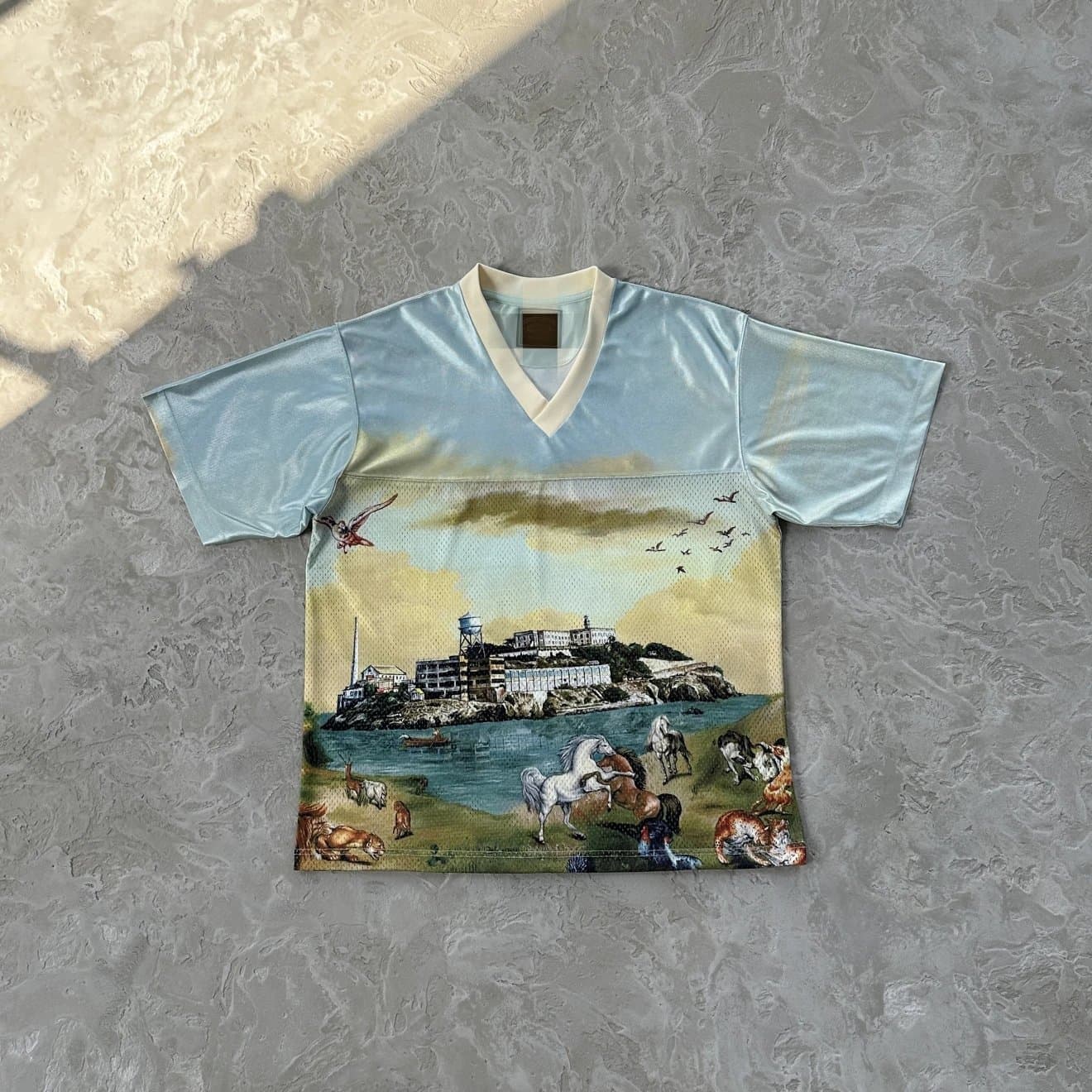 Evil – Oil Painting V-Neck Eye-Catching Outfit
