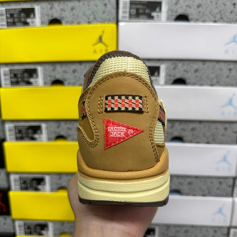 9 360Y【OWF Batch】】Travis Scott x Air Max 1 36-47.5 巴洛克棕卡其色 DO9392-701