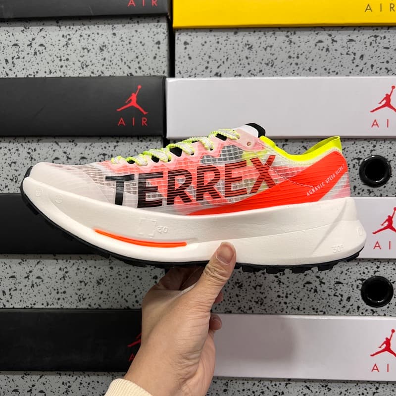 9 180Y【RS Batch】ADIZERO BOSTON 13 JS3537 40-45