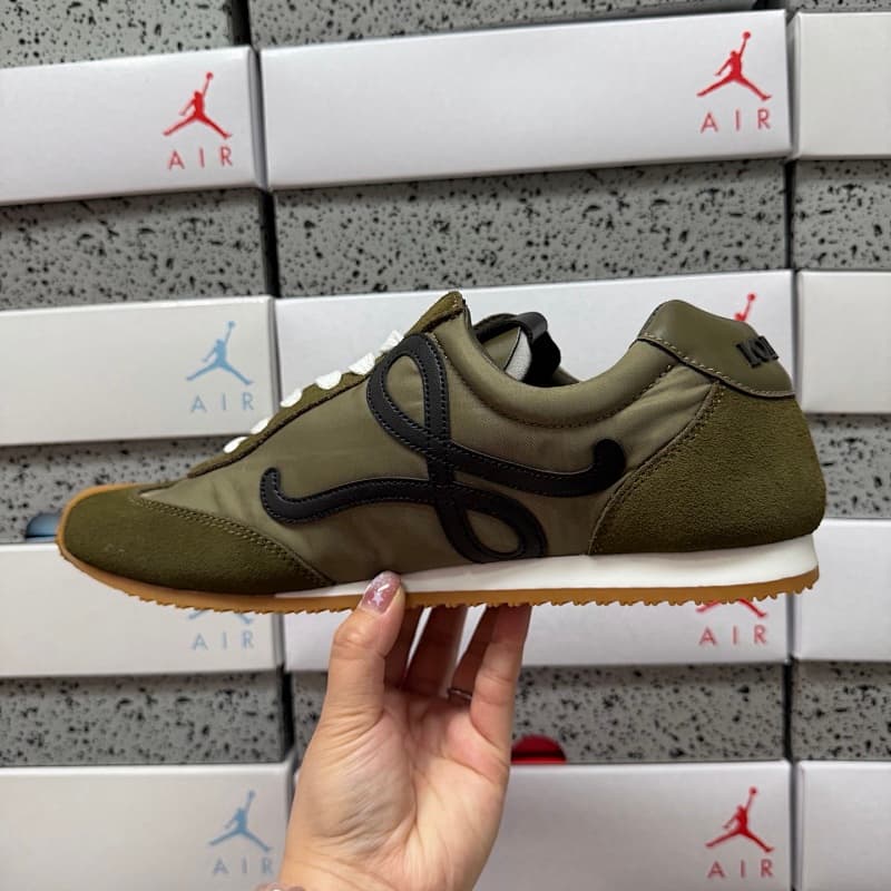 9 ¥220 TG Batch Ballet Runner 2.0 35-44 6327 绿黑