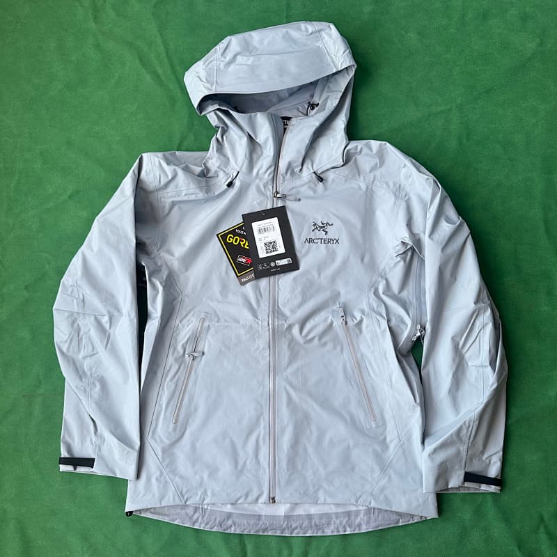 ¥250 TZ Batch RC‘TERYX BETA LT GORE-TEX Jacket-Men's像素灰