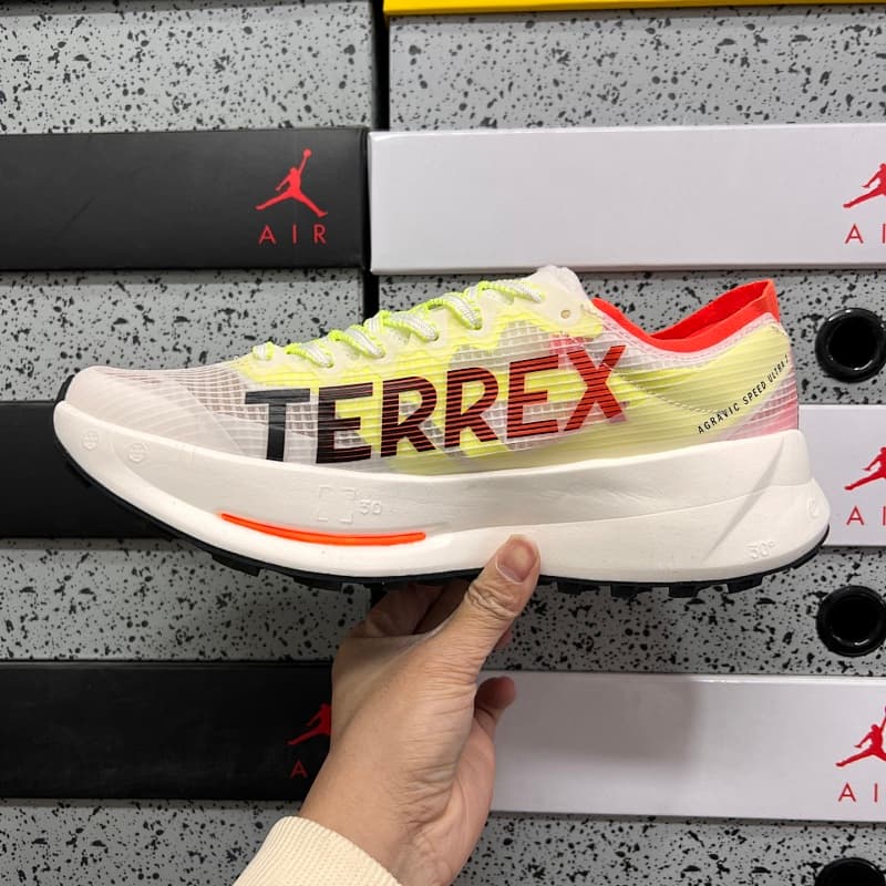 9 180Y【RS Batch】ADIZERO BOSTON 13 JS3534 40-45