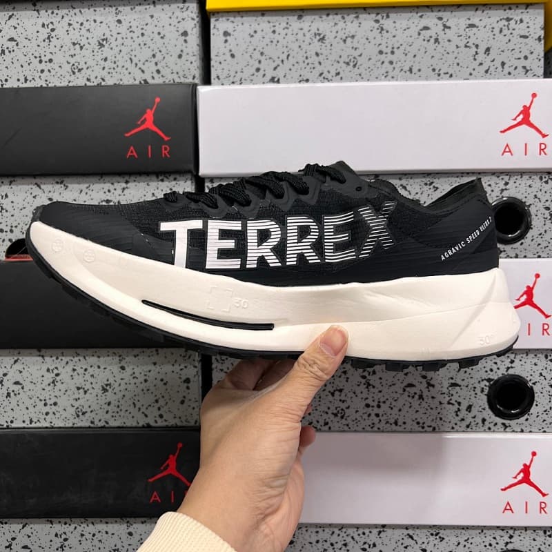 9 180Y【RS Batch】ADIZERO BOSTON 13 JS3570 40-45