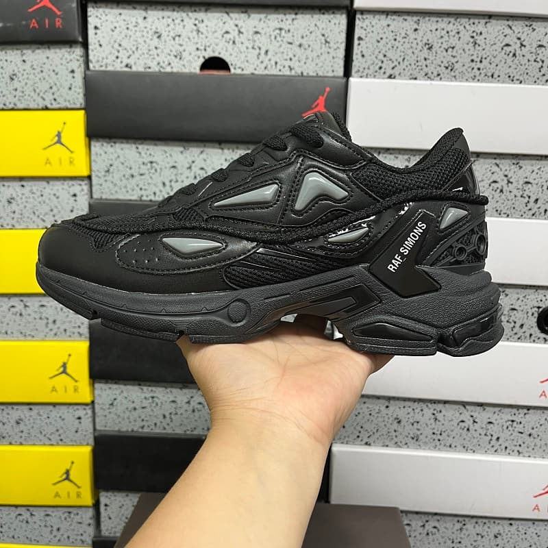 Tênis RAF SIMONS RESPONSE TRAIL 黑色 HR830001S 39-45